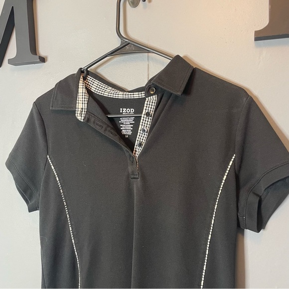 IZOD Black Women's short sleeve Polo Shirt size medium - Picture 2 of 8